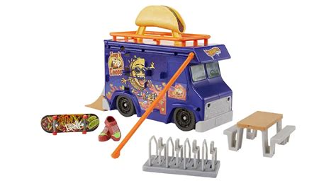 Hot Wheels Skate Taco Truck Play Case The Toy Insider