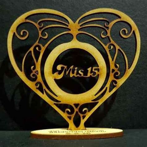 50 Souvenirs Corazón Calado 15 Años Fibrofacil Mdf en venta en Otros