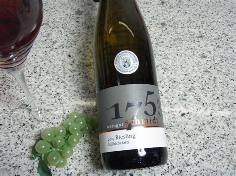 Wein & Sekt: Riesling 2019 halbtrocken