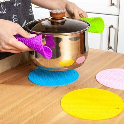 Buy Send Hot Mat Silicone Set Of 2 Online IGP JVS1215837