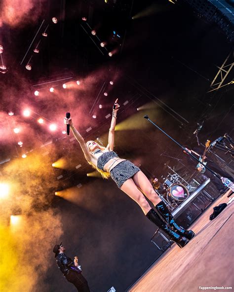 Michelle Joy Michellejoyphelps Michellejoy Nude OnlyFans Leaks Fappening FappeningBook