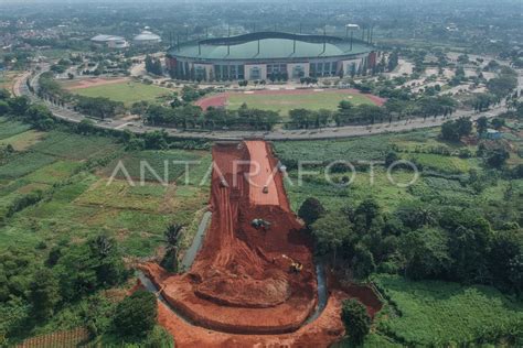 Pembangunan Jalan Baru Ke Stadion Pakansari Bogor ANTARA Foto