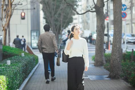 【職種紹介】本好きな方におすすめの仕事14選！就職先の選定に役立つ情報を徹底解説！ 就活ハンドブック