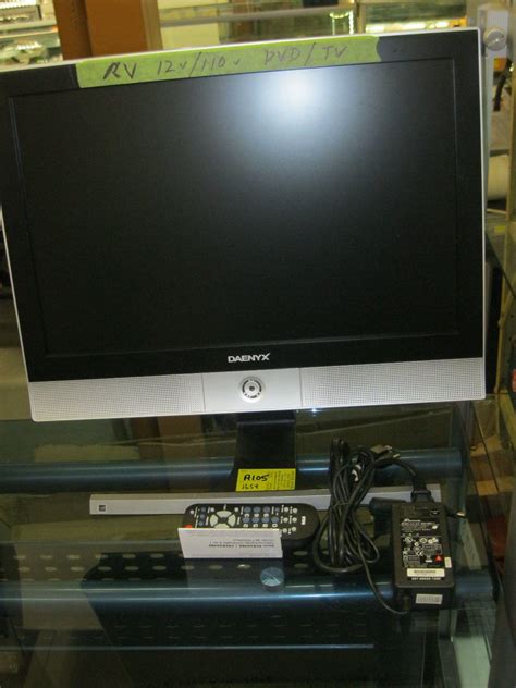 DYNEX RV 12V/110V DVD TV