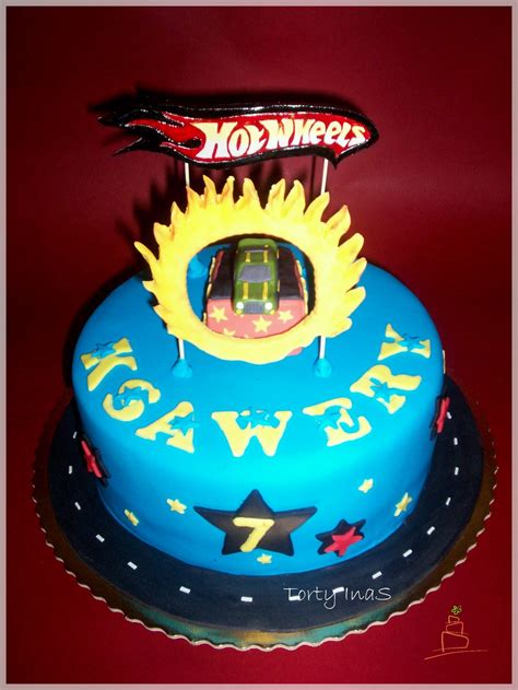 Torty Inas Tort Hot Wheels