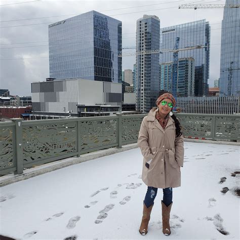 Nashville Showed My Wife Snow For Her 40th From Florida First Snow