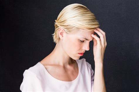 Premium Photo Nervous Blonde Woman