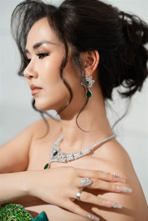 Nh Ng Kho Nh Kh C Ch N Th T C A Hot Mom Vi T B N Con