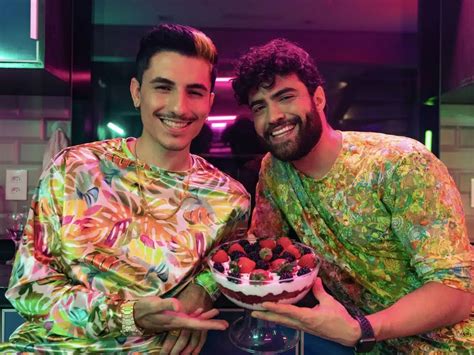 Piettro Minutinhos Clipe Super Ousado Do Cantor Tem Cenas Quentes O Ator Porn Atlas