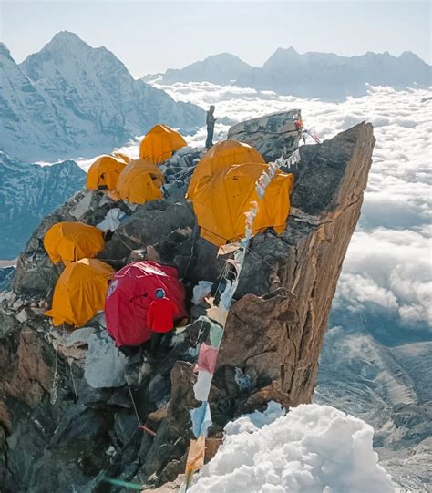 Trekking In Nepal Ama Dablam Camp 2 Over 6000 Meters 19685 Ft