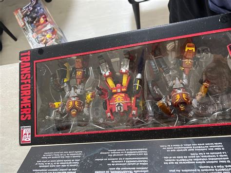 Transformers Wreck Gar Hot Rod Scraphead Hobbies Toys Toys Games On Carousell