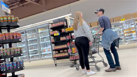 Blonde With Bangs Bounces Her Big Juicy Cheeks Around PicknSave Spandex Leggings Yoga Pants