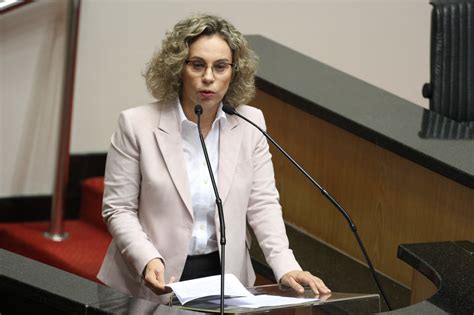 Agência Alesc Deputada Ana Paula Destaca A Importância Do Movimento