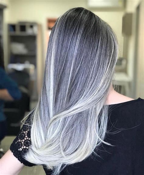 Cabelos Pretos Com Luzes Platinadas