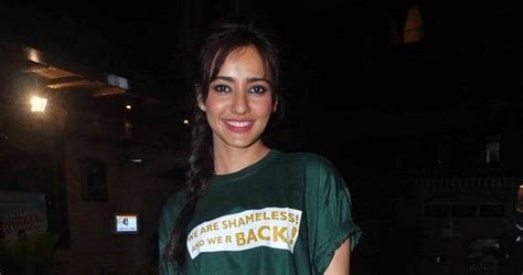 Milky Hot Thighs Legs Of Indian Celebs Neha Sharma During Kya Kool Hain Hum Promotion