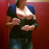 Pics Of Mature Amateur Milfs Homemade Moms Aunts Flashing Shesfreaky