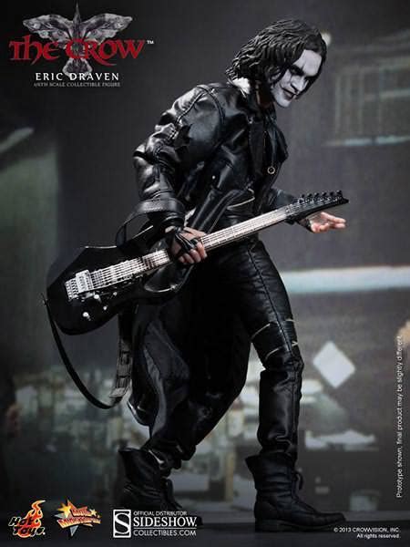 HOT TOYS CROW FIGURE
