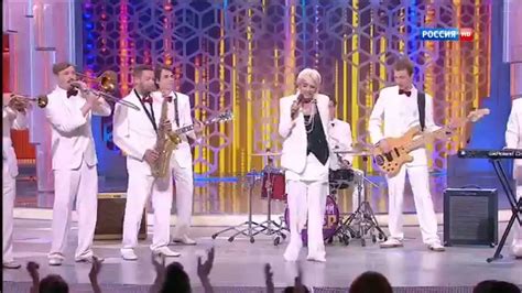 Лайма Вайкуле - Листья желтые - YouTube