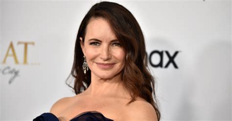 Pour Jacquemus Kristin Davis rejoue Charlotte York Sex and the City et popularise ce vêtement