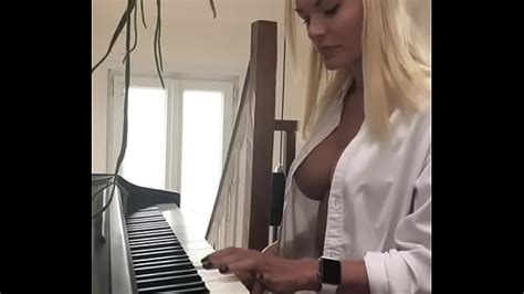 Breast On The Piano Free Mobile Porn Videos IPornTV