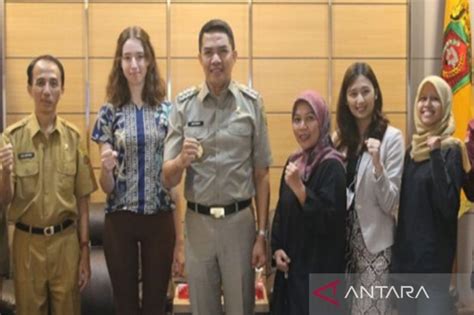 Wali Kota Samarinda Bantu Biaya Program Pertukaran Pelajar ANTARA News