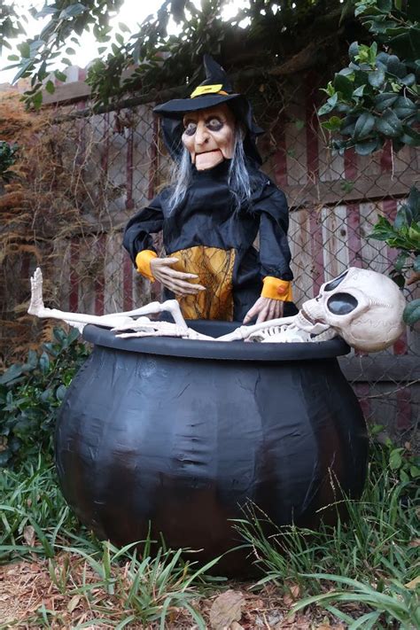 How To Make A Witch Cauldron Prop For Halloween Handy Noah Scary