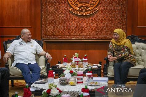 Lanyalla Minta Gubernur Jatim Perjuangkan Aspirasi Guru Honorer