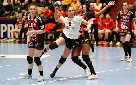 Liga Florilor Csm T Rgu Jiu La Un Pas De O Mare Surpriz Handbal Mania