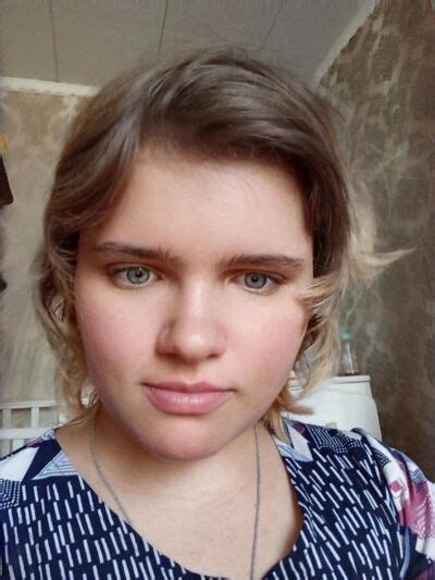 Знакомства Кинель-Черкассы, Яна, 22 - объявление девушки с фото