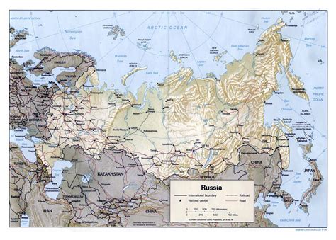 Политическая карта России с рельефом, дорогами и крупными городами на ...