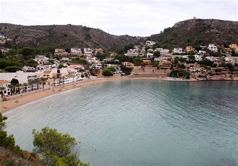 Cómo están hoy las playas de Jávea y Moraira ocupación bandera y