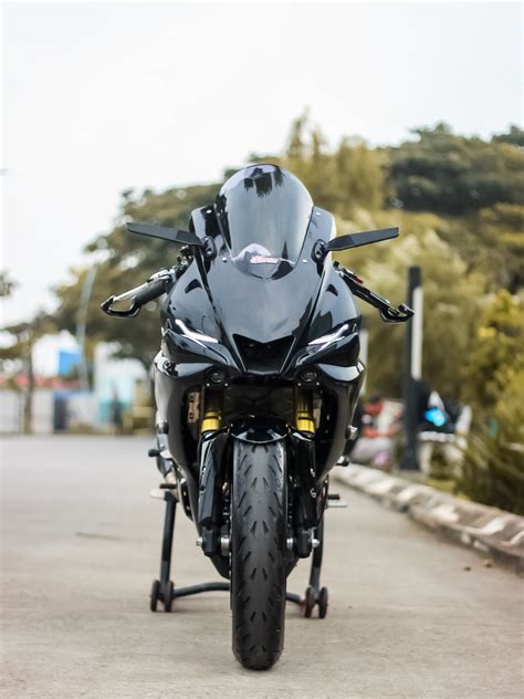 Modif Anomali Motor Naked Yamaha MT Jadi Full Fairing Setia Heri