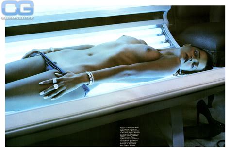 Carmen Kass Nude Pictures Onlyfans Leaks Playboy Photos Sex Scene Uncensored