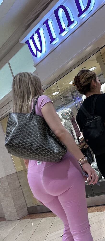 Ass In Pink Outfit Spandex Leggings Yoga Pants Forum