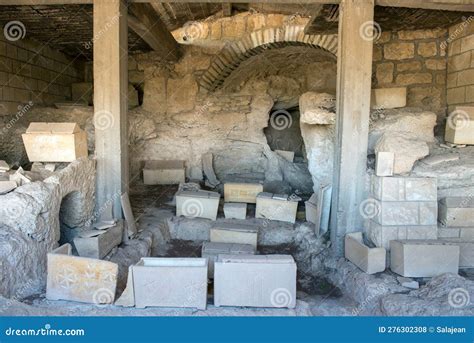 how to find abandoned estate in israel
