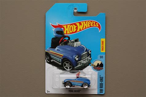 Hot Wheels Hw Ride Ons Pedal Driver Blue Treasure Hunt