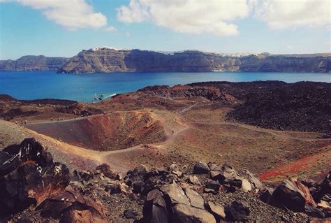 Facts and what to visit at Santorini’s Volcano - Esperas Hotel