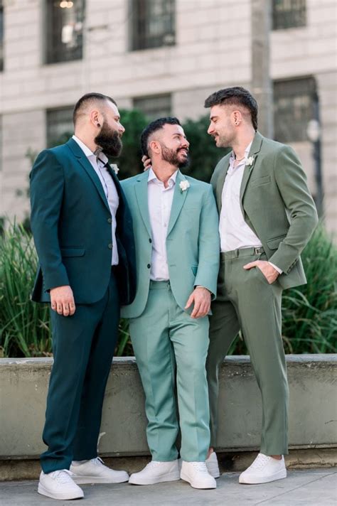 71 impresionantes fotografías de una boda gay poliamorosa en Brasil