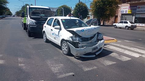 Triple Choque Sin Heridos En Plena Avenida Pringles Canal Verte