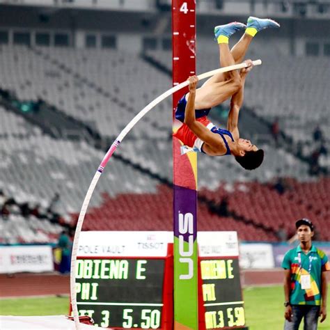 Obiena Pole Vault N K Gunccalm Filipino Pole Vaulter Ernest John