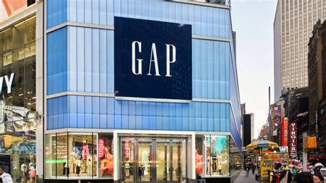 Gap Names Fabiola Torres Global Chief Marketing Officer 