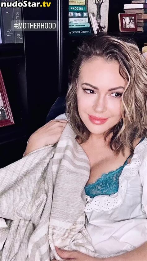 Alyssa Milano Alyssa Milano Milano Alyssa Milanoxxx Nude OnlyFans Photo Nudostar TV