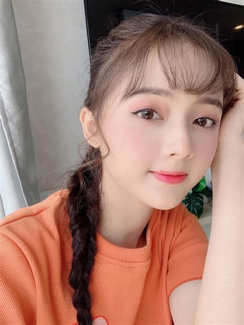 Bẵng đi năm hot girl ảnh thẻ bỗng dưng nổi tiếng sau một đêm giờ