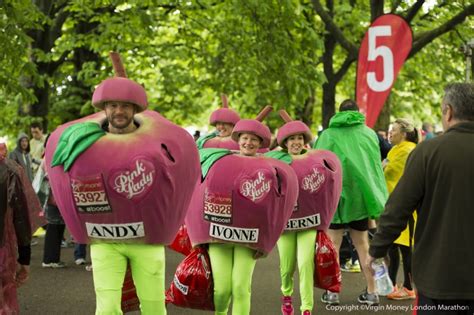 Pink Lady celebrates 10 years of London Marathon support
