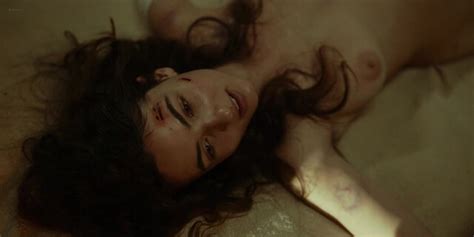 Nude Video Celebs Tecla Insolia Nude Alma Noce Nude L Arte Della Gioia S E