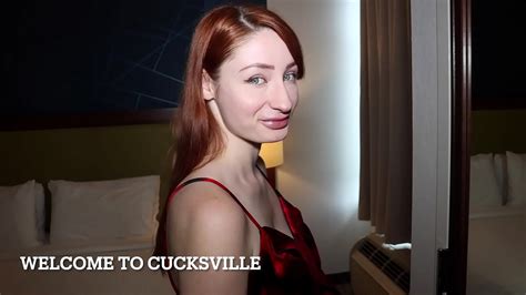 Airline Stewardess Gets Her Pussy Used After Wild Party XNXX