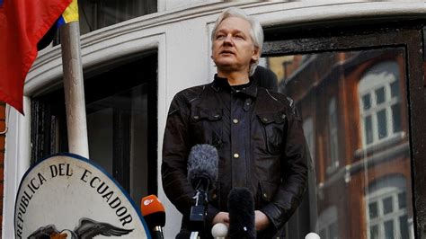 Julian Assange Indictment By Us Prosecutors Revealed By Error Abc News