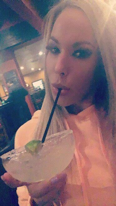 Olivia Austin OF Pics Up To Oliviaaustinxxx Porn Pic