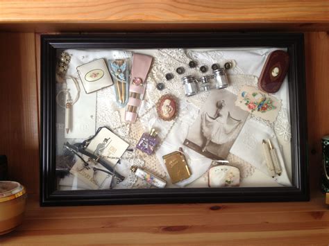 35 Thrilling Shadow Box Ideas Made With Style Box Art