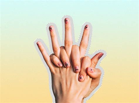 Al Desnudo Ideas Para Llevar Un Manicure Nude Esta Temporada Malvestida